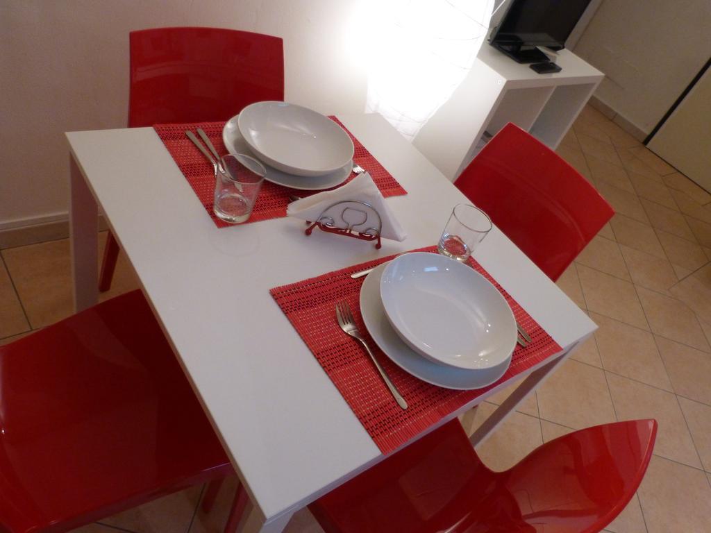 Residenza Piazza San Francesco Apartment Bologna Bilik gambar