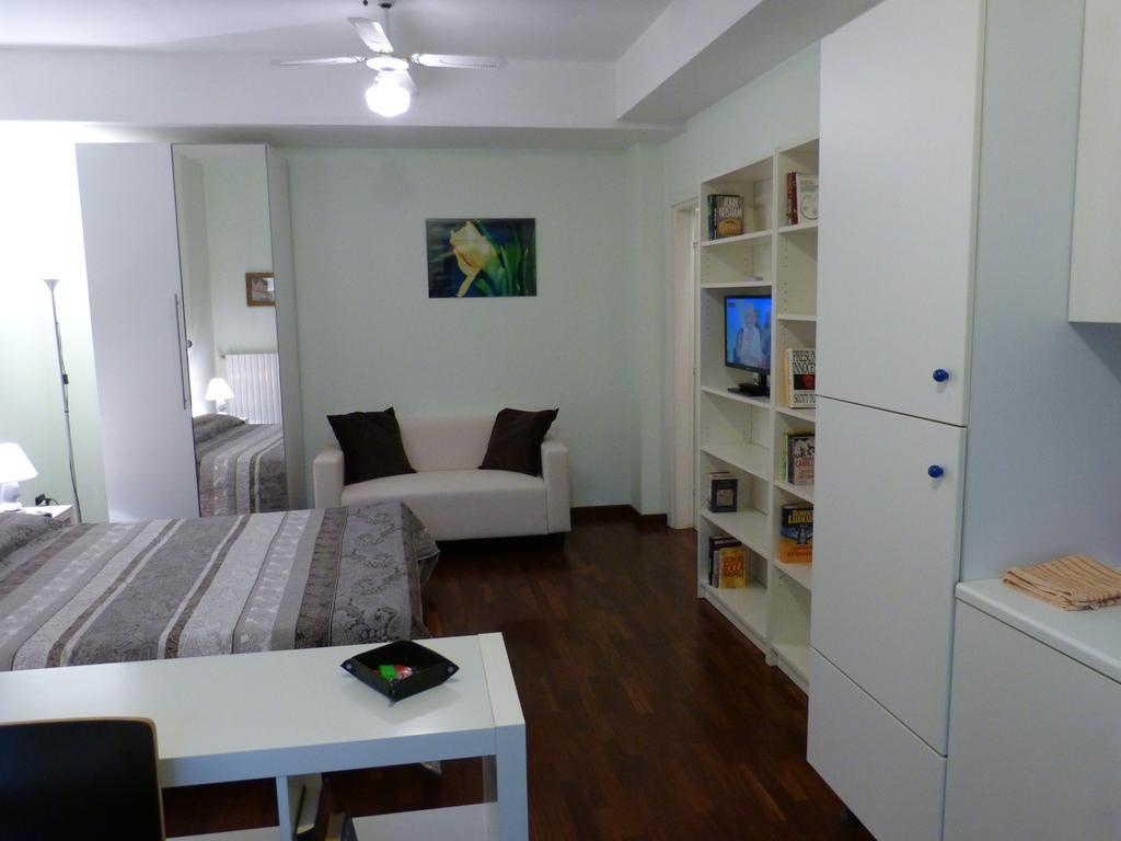 Residenza Piazza San Francesco Apartment Bologna Bilik gambar
